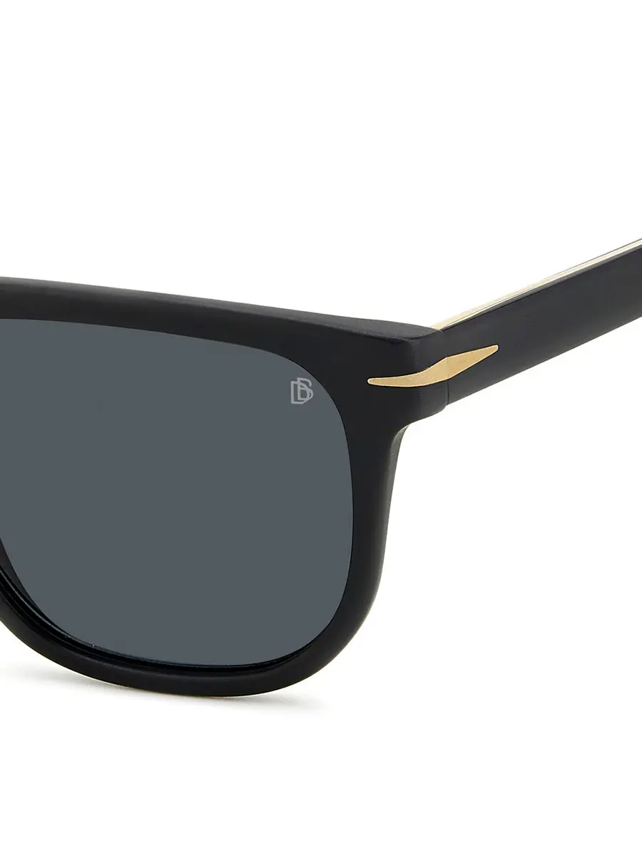 Очки солнцезащитные