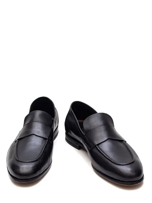 Лоферы кожаные FABI