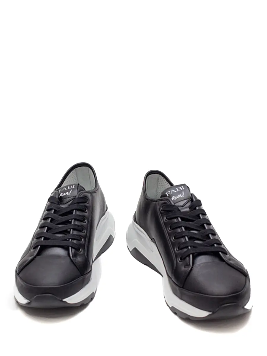 Кроссовки кожаные