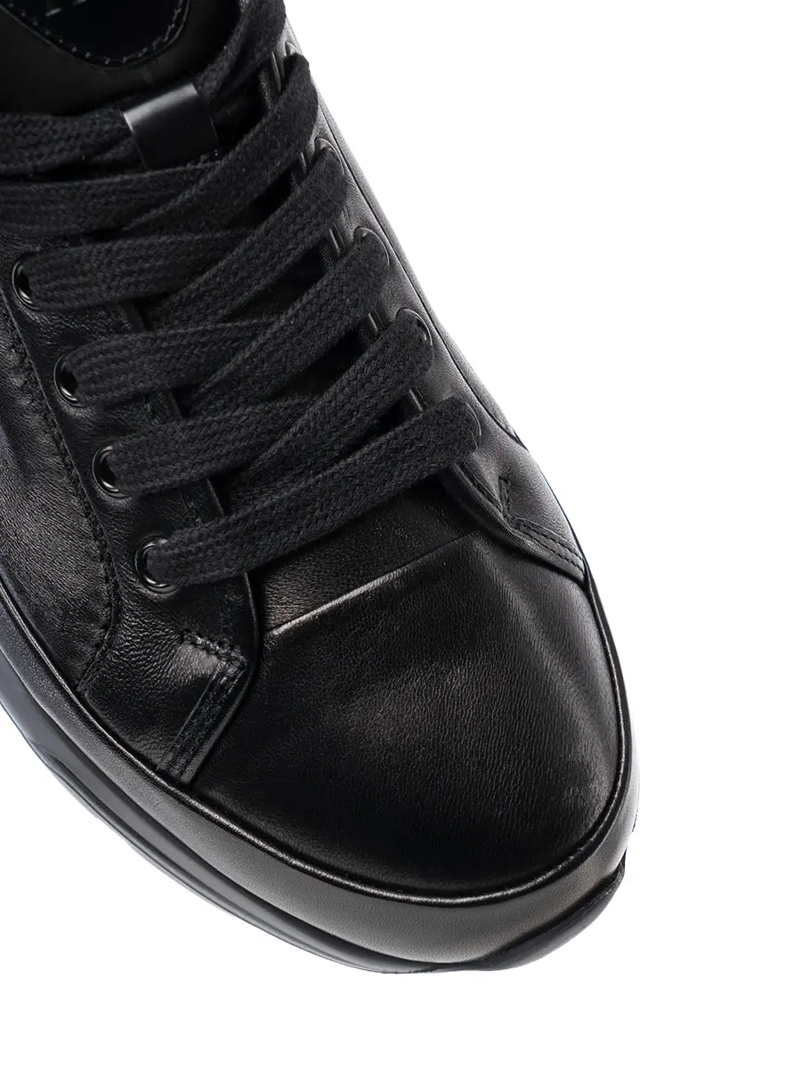 Кроссовки кожаные