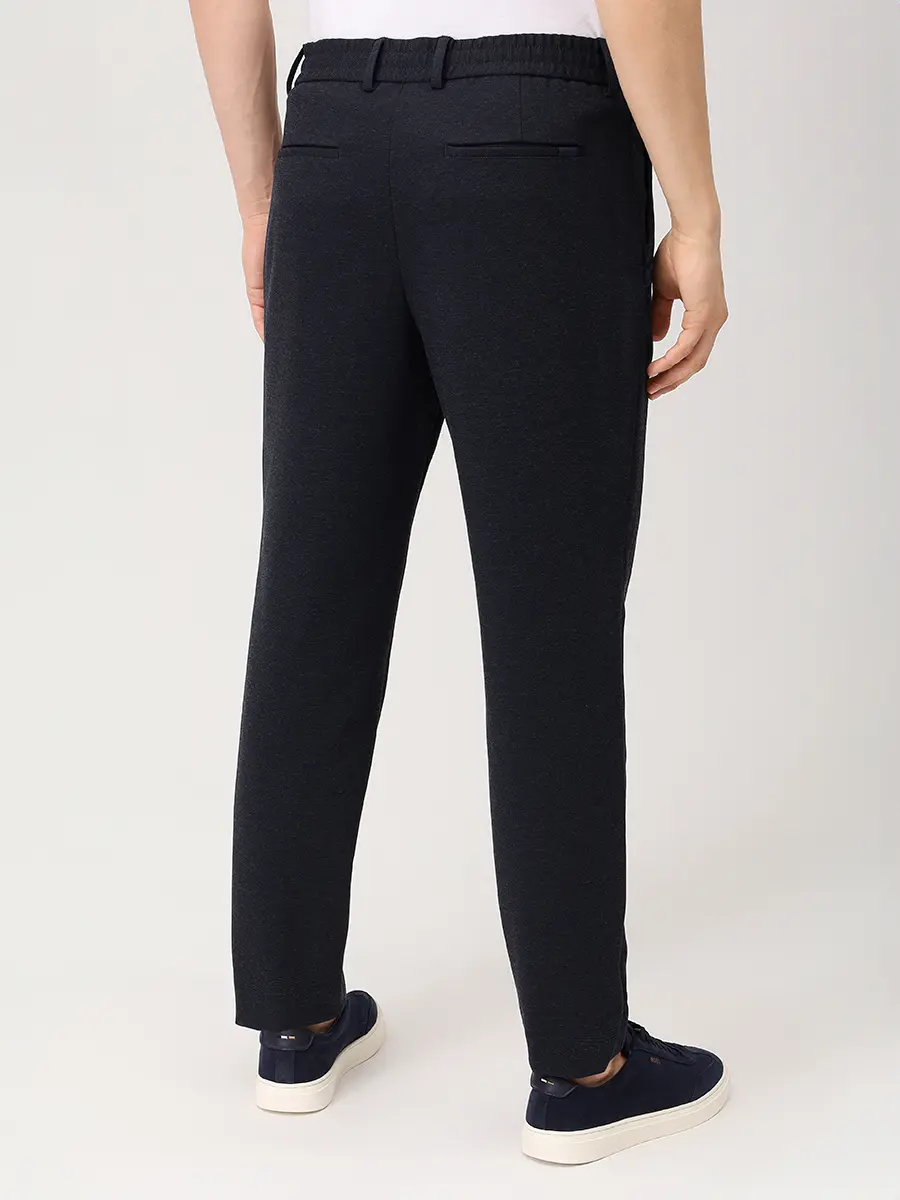 Костюм однотонный