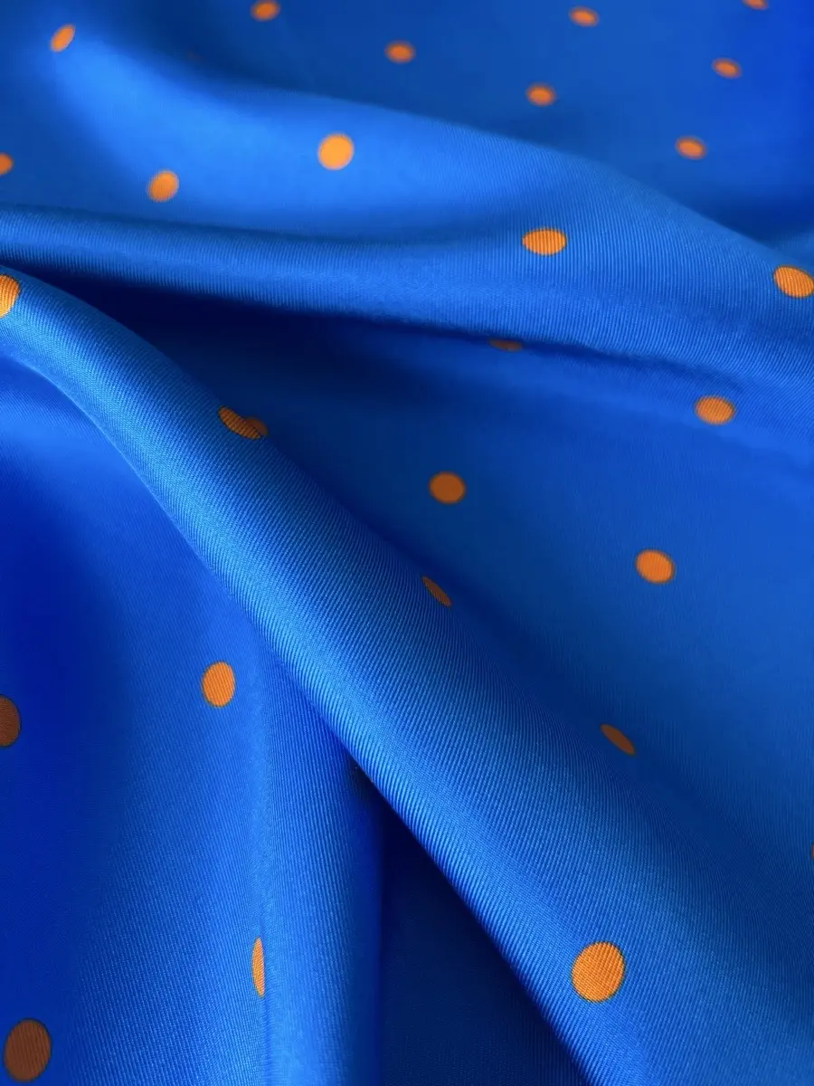 Платок шелковый Кони