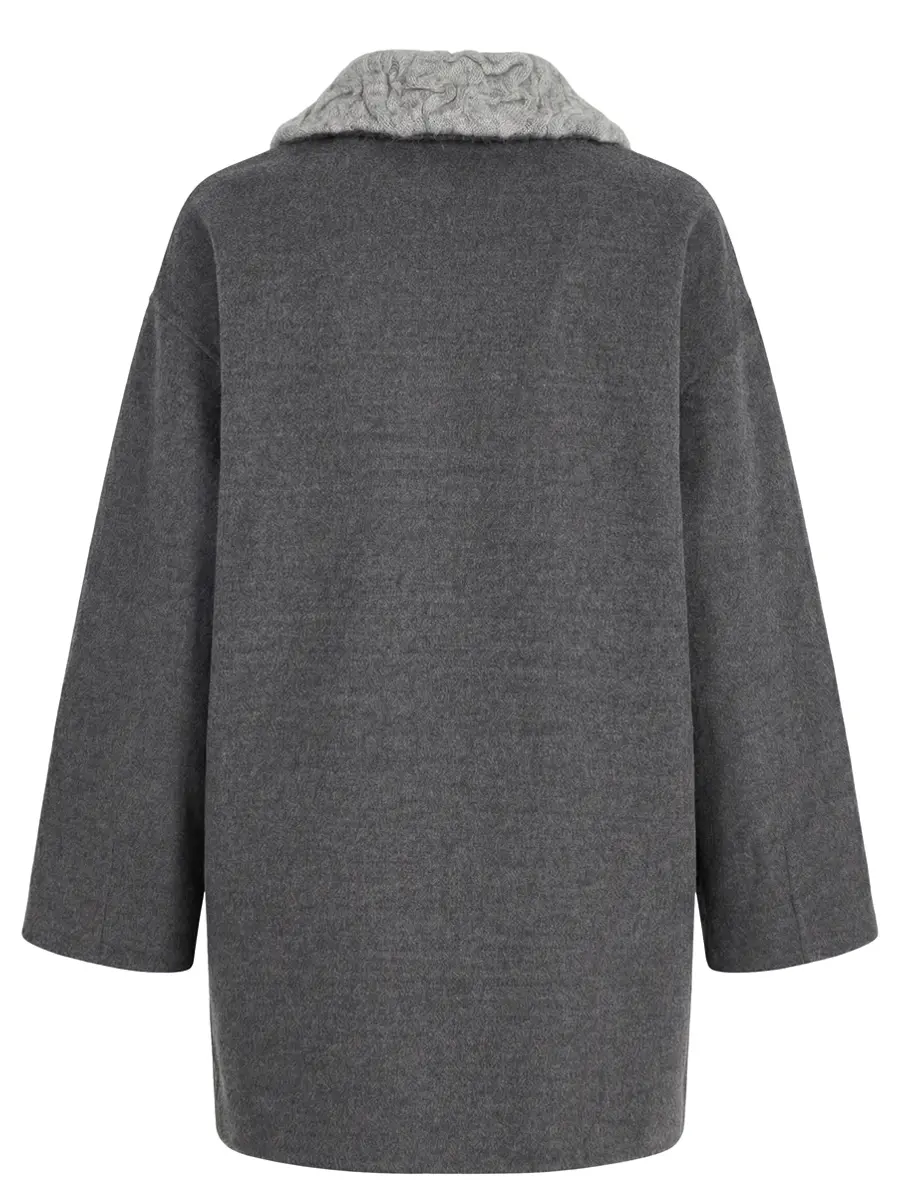 Пальто из шерсти