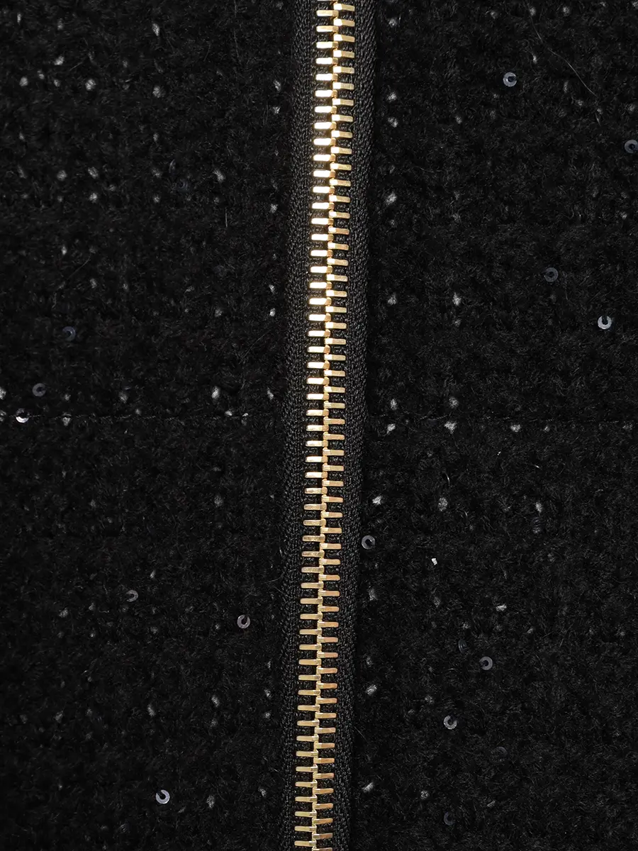 Куртка с декором пайетками