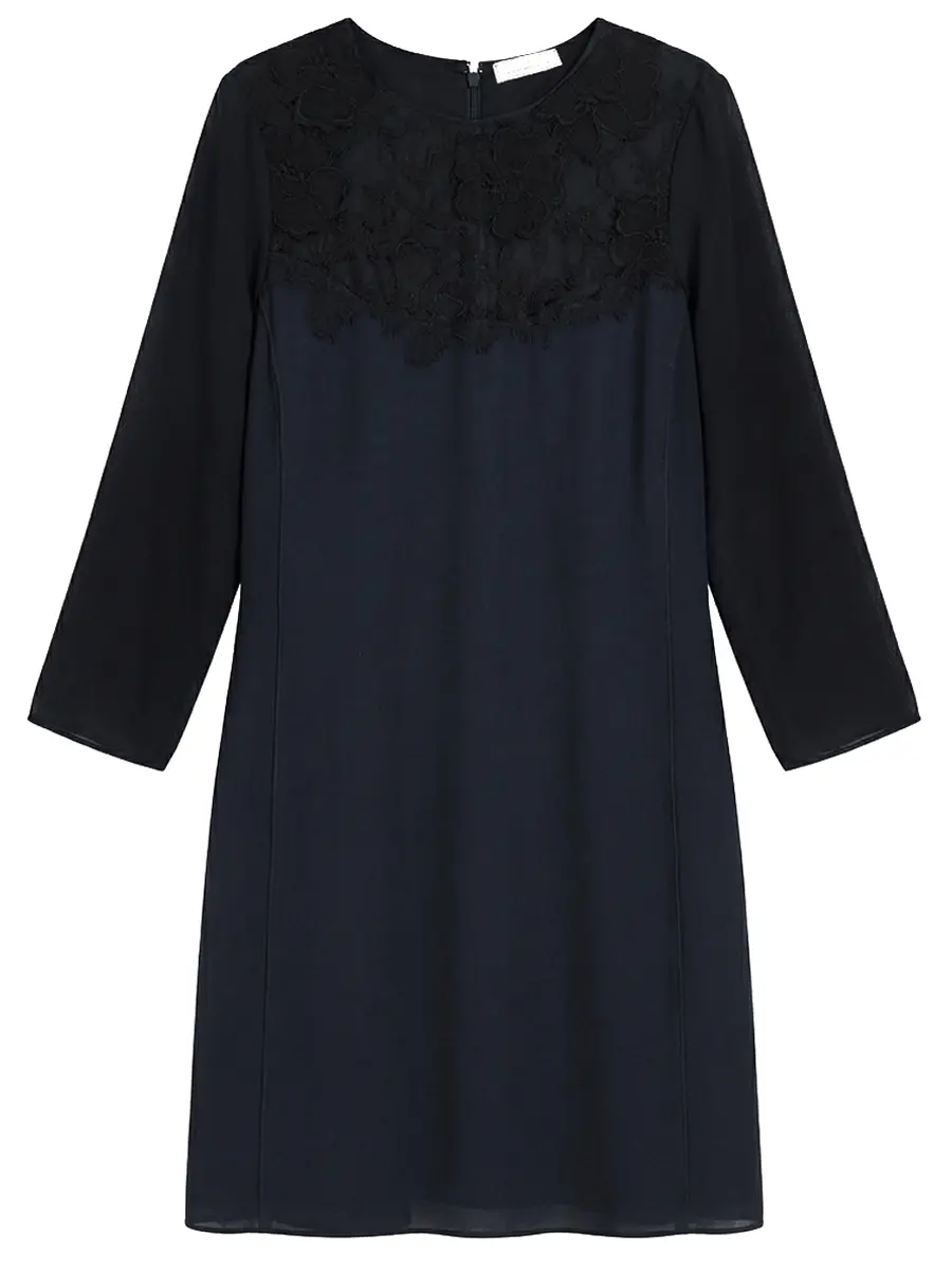 Платье с кружевом