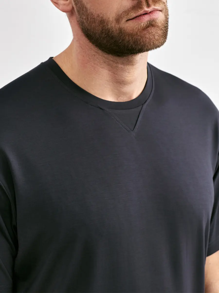 Футболка из хлопка и вискозы