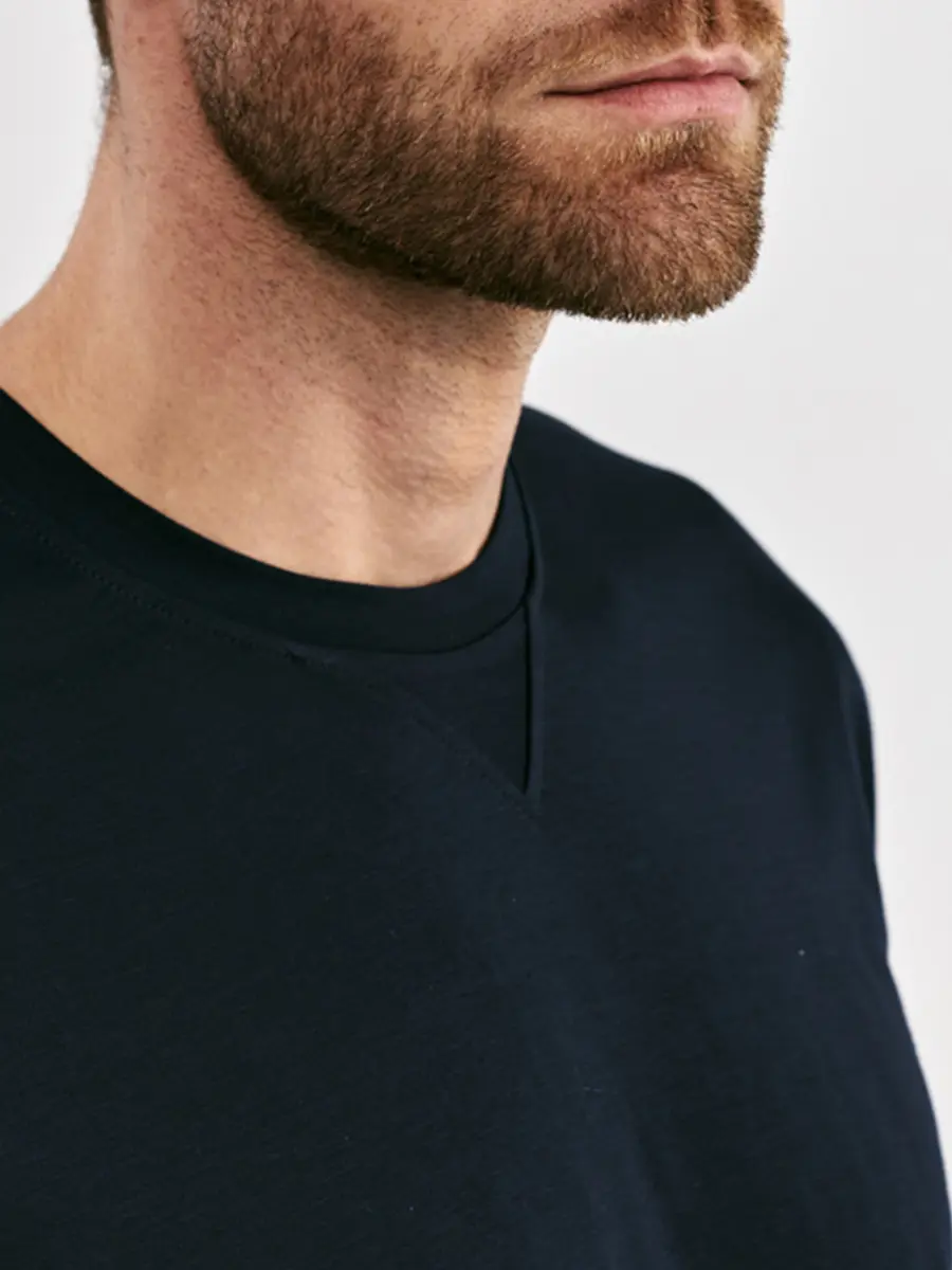 Футболка из хлопка и вискозы