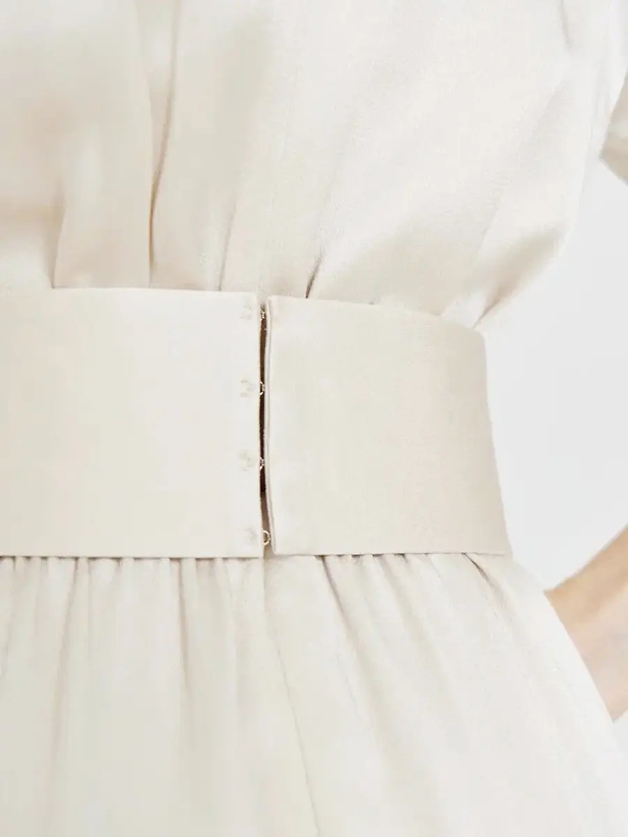 Платье атласное