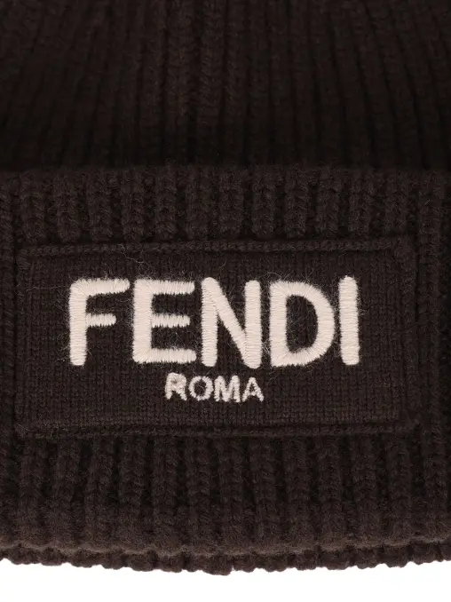 Шапка шерстяная FENDI