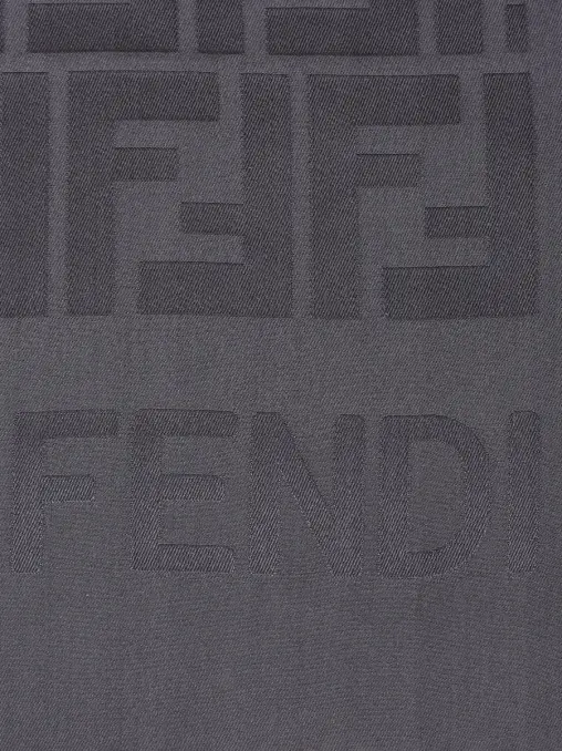 Палантин шелковый FENDI
