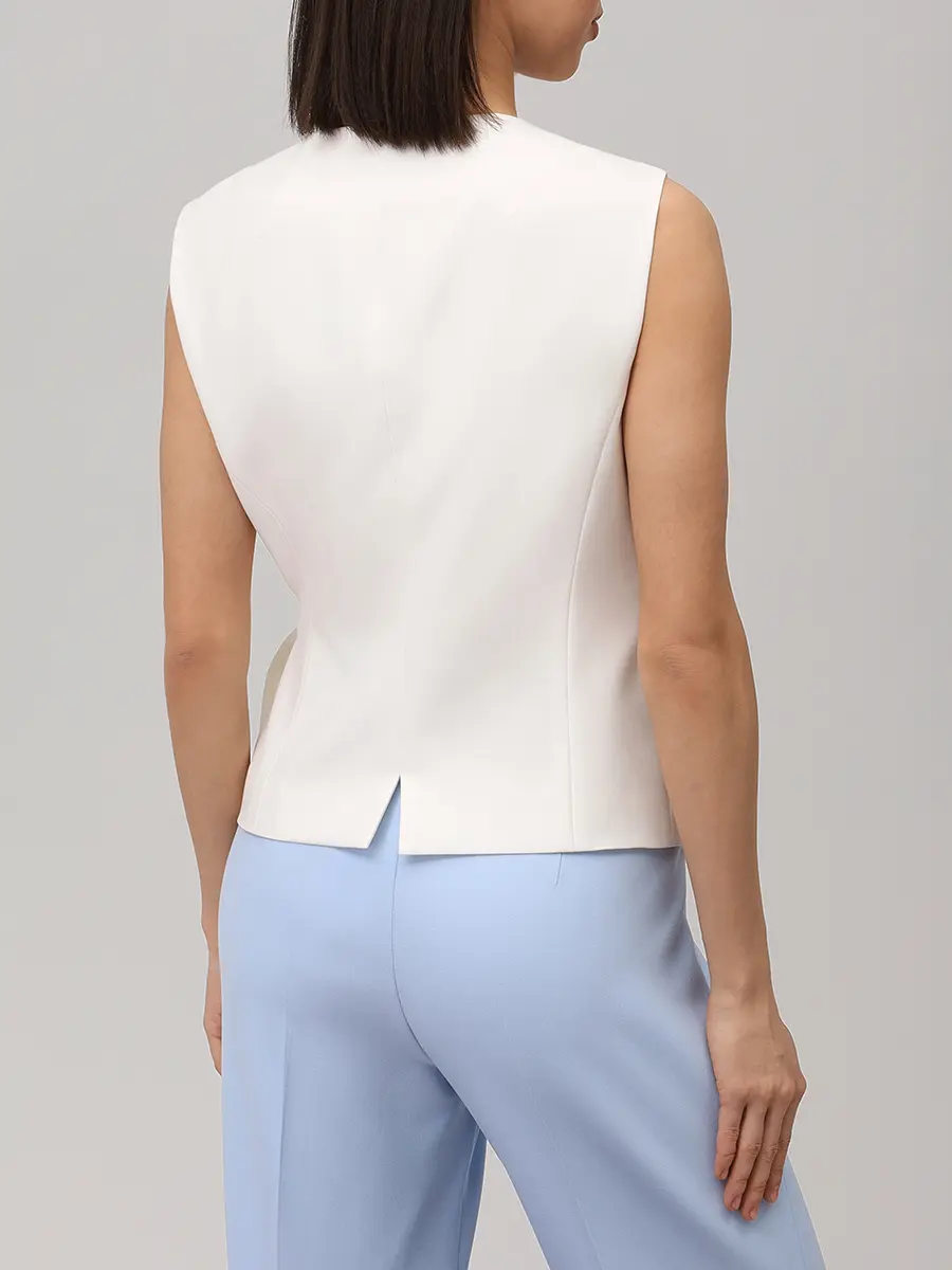 Жилет однотонный