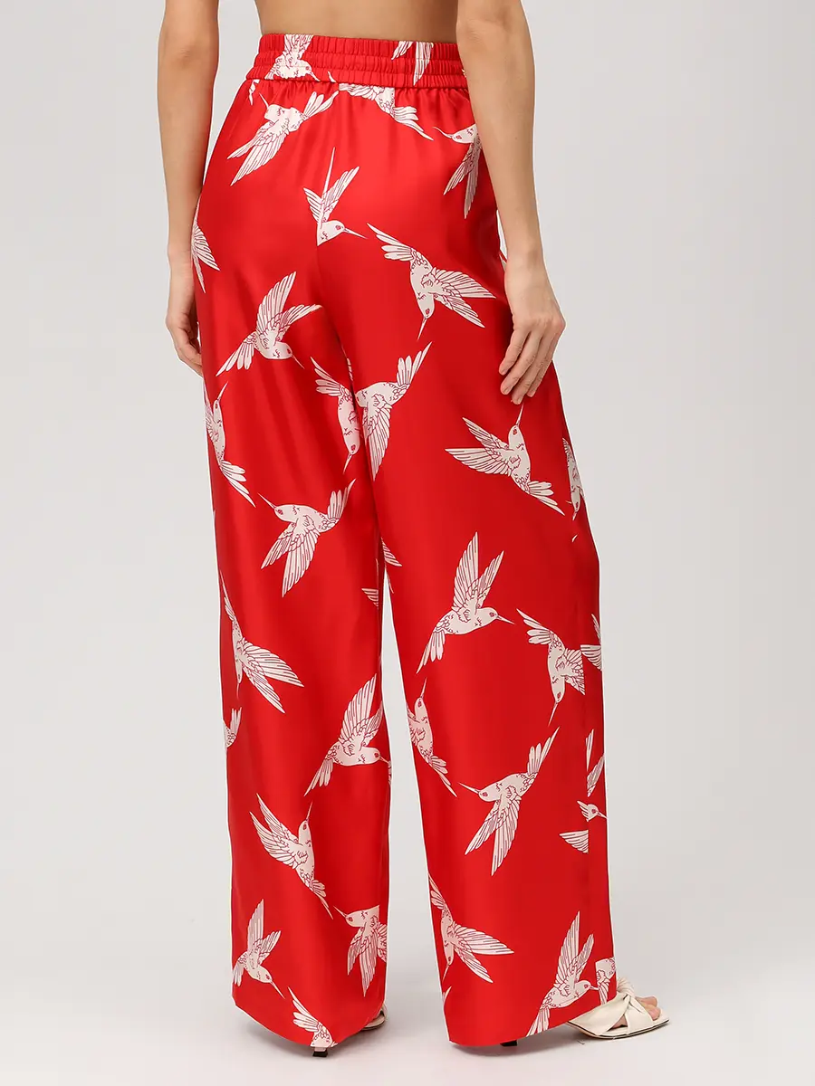 Костюм шелковый