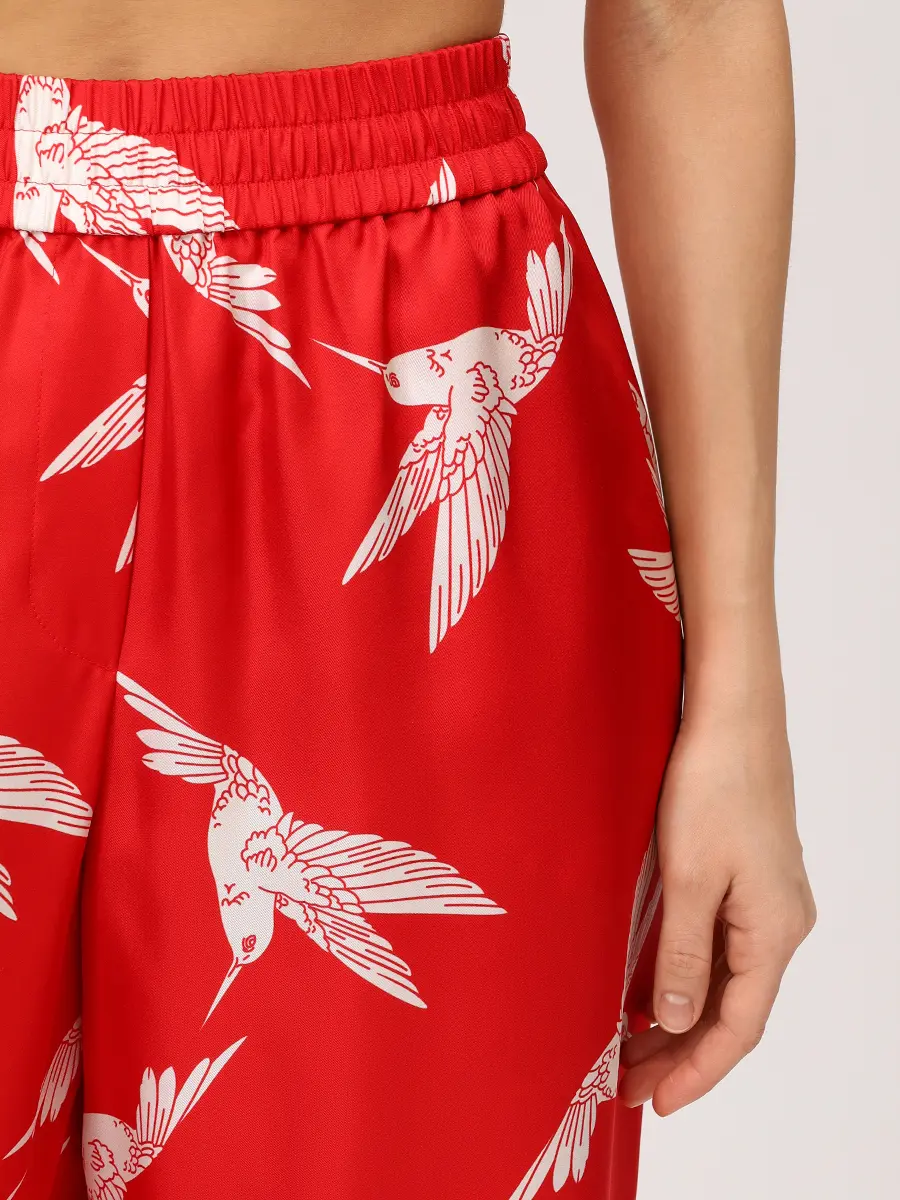 Костюм шелковый