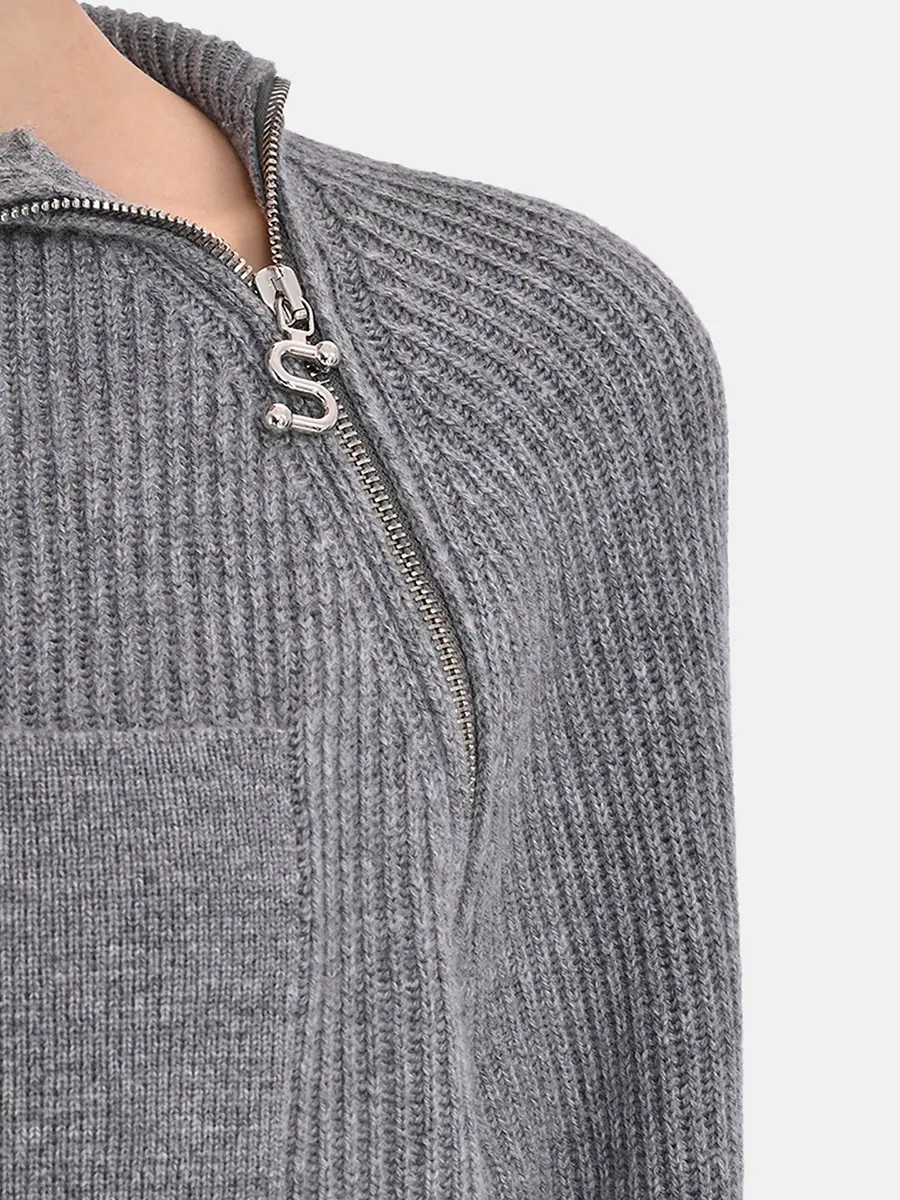 Свитер шерстяной