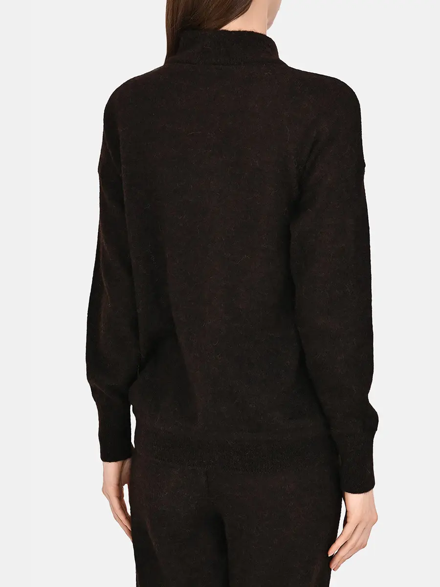 Свитер с пайетками