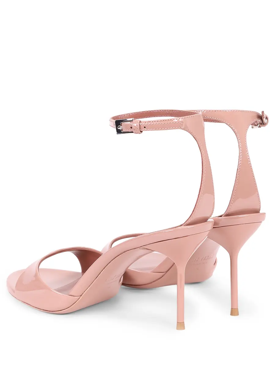 Босоножки кожаные