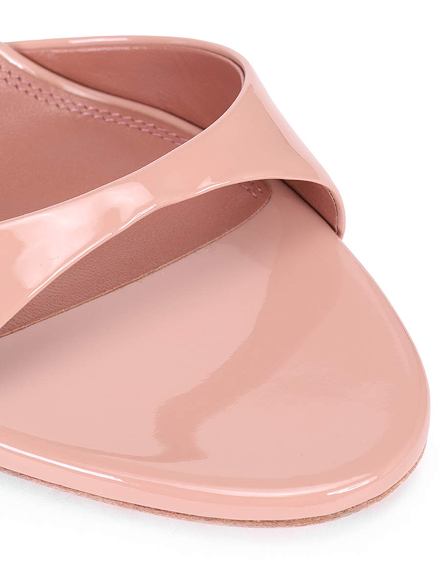 Босоножки кожаные