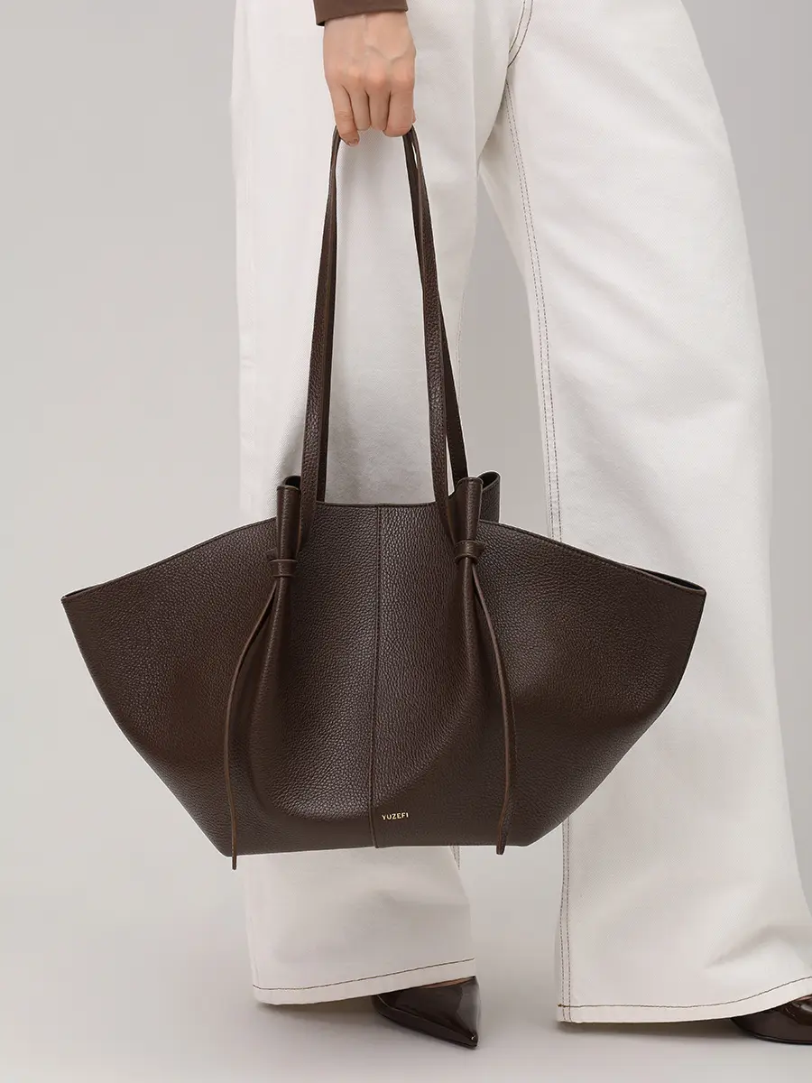 Сумка кожаная Large Mochi