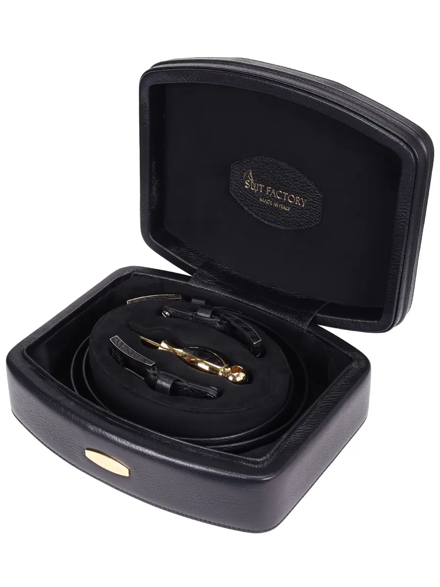 Ремень кожаный со сменными пряжками