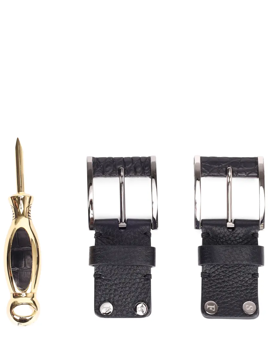 Ремень кожаный со сменными пряжками