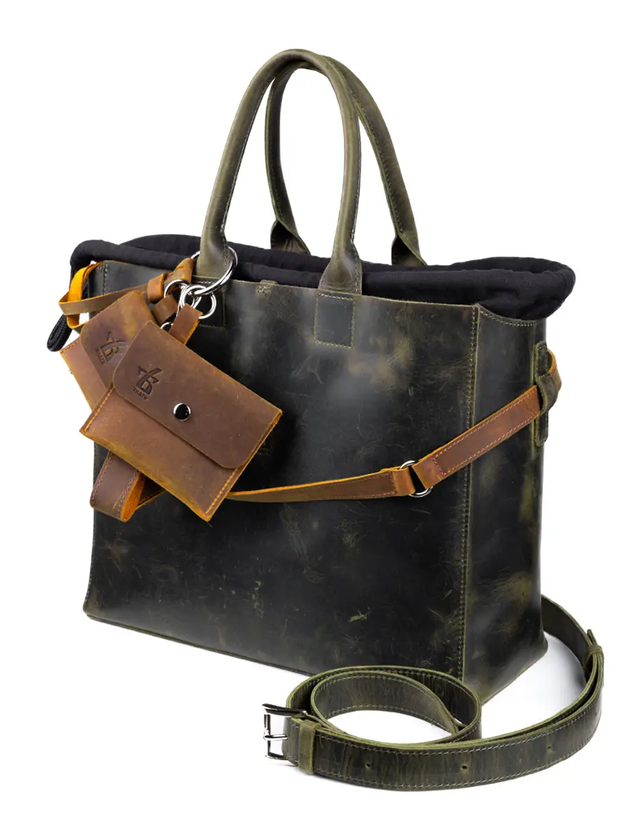 Сумка-тоут L нефрит-сандал кожаная