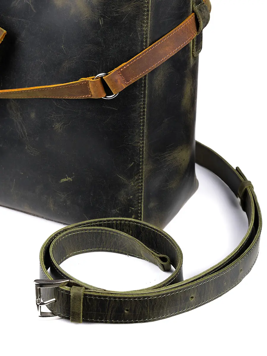 Сумка-тоут L нефрит-сандал кожаная