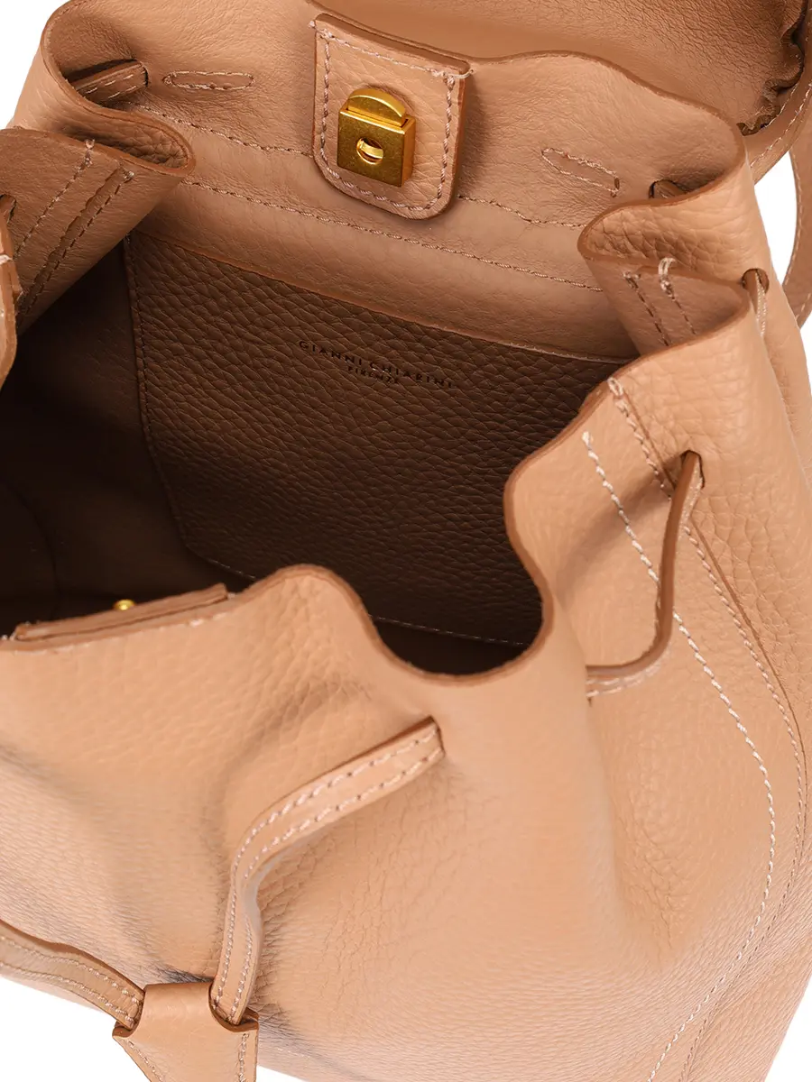 Рюкзак кожаный