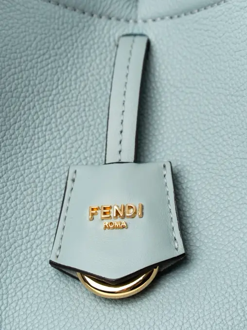 Сумка кожаная FENDI