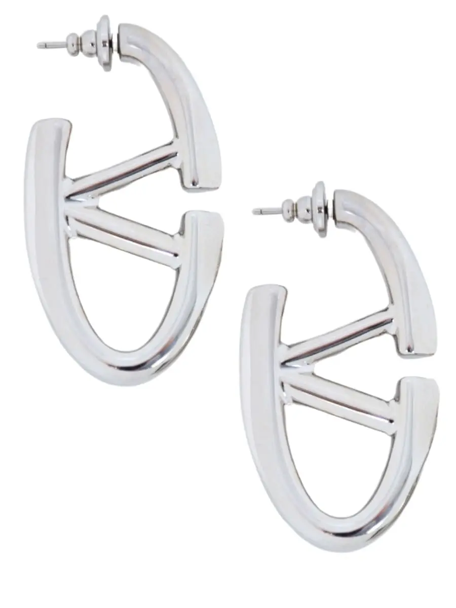 Серьги в виде логотипа