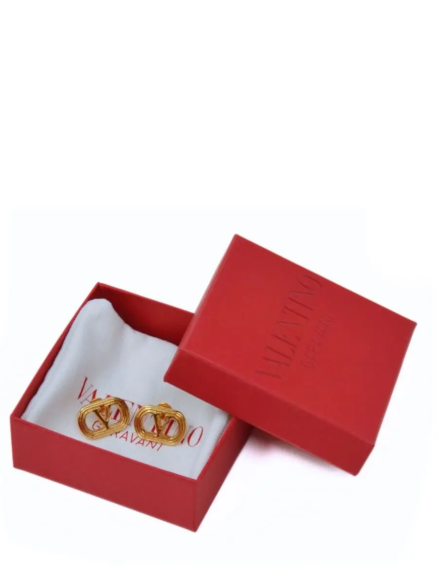 Серьги в виде логотипа