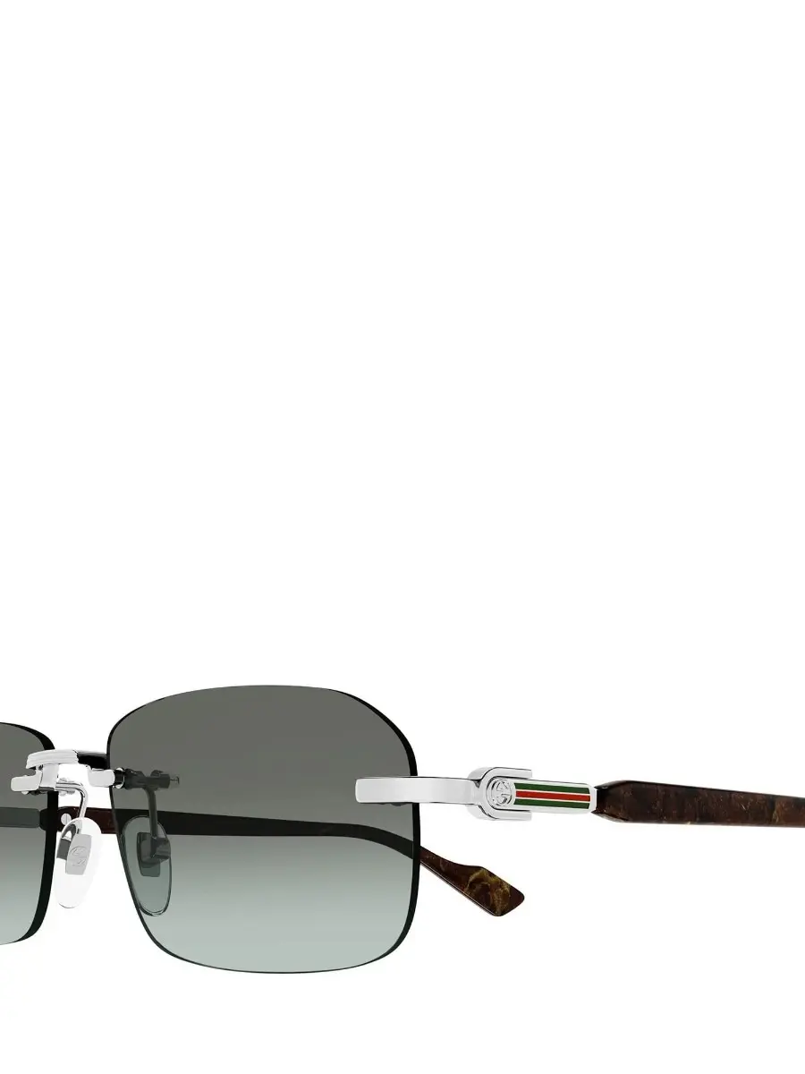 Очки солнцезащитные