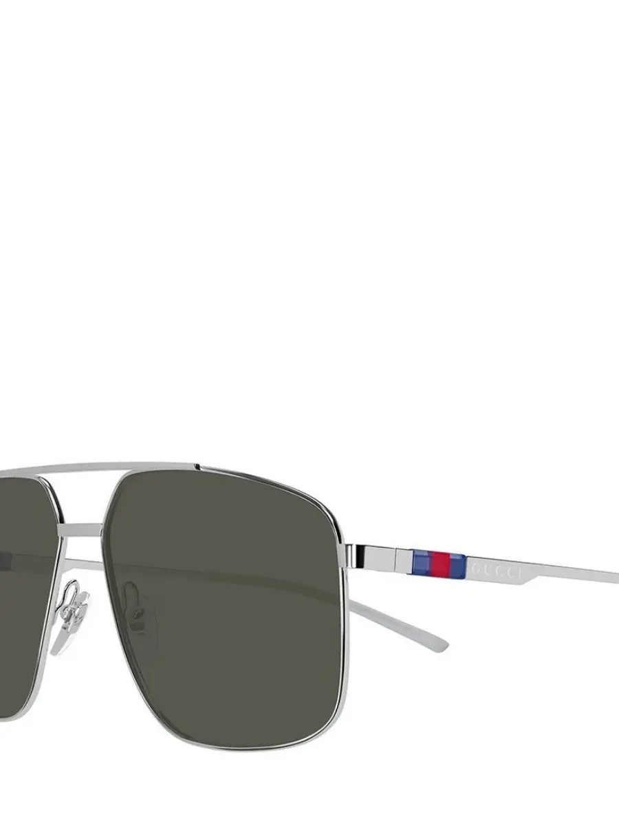 Очки солнцезащитные