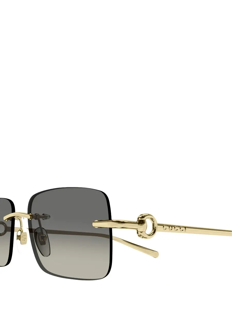 Очки солнцезащитные