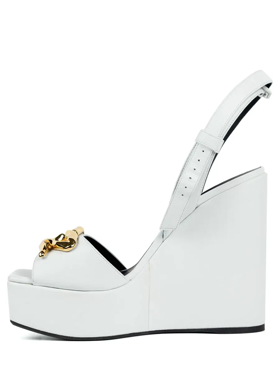 Босоножки кожаные