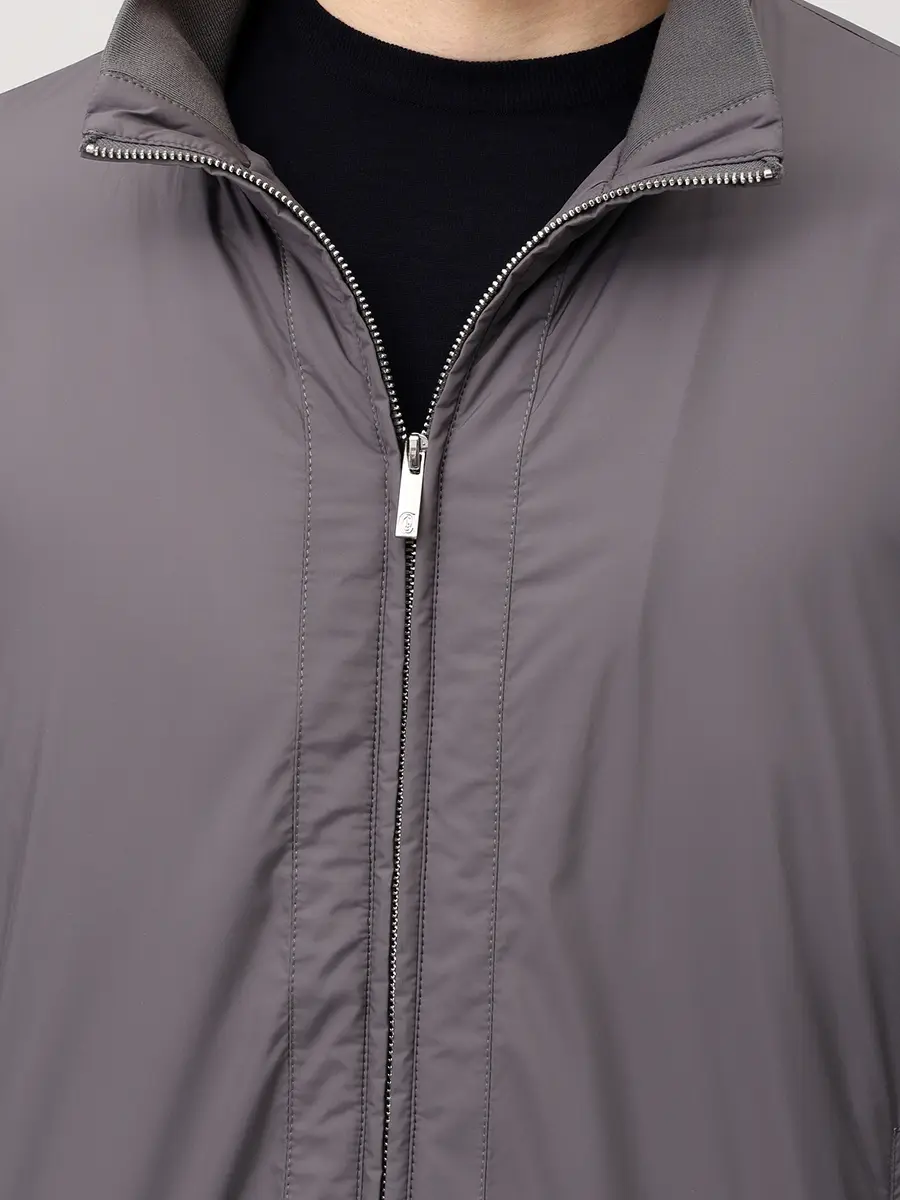 Ветровка однотонная