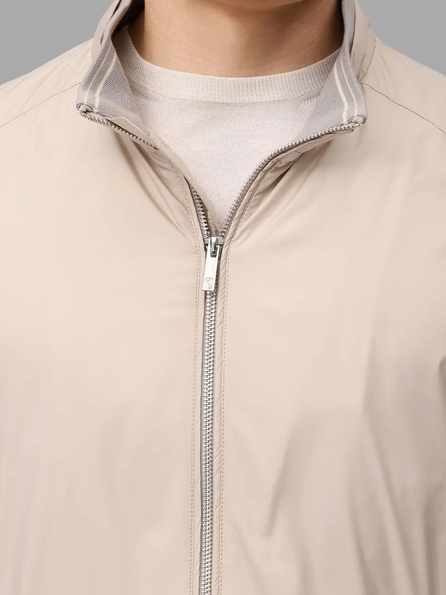 Ветровка однотонная