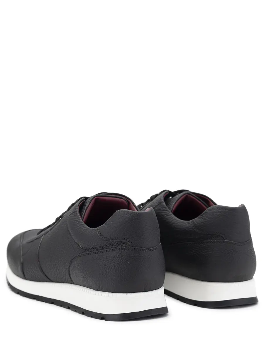 Кроссовки  кожаные