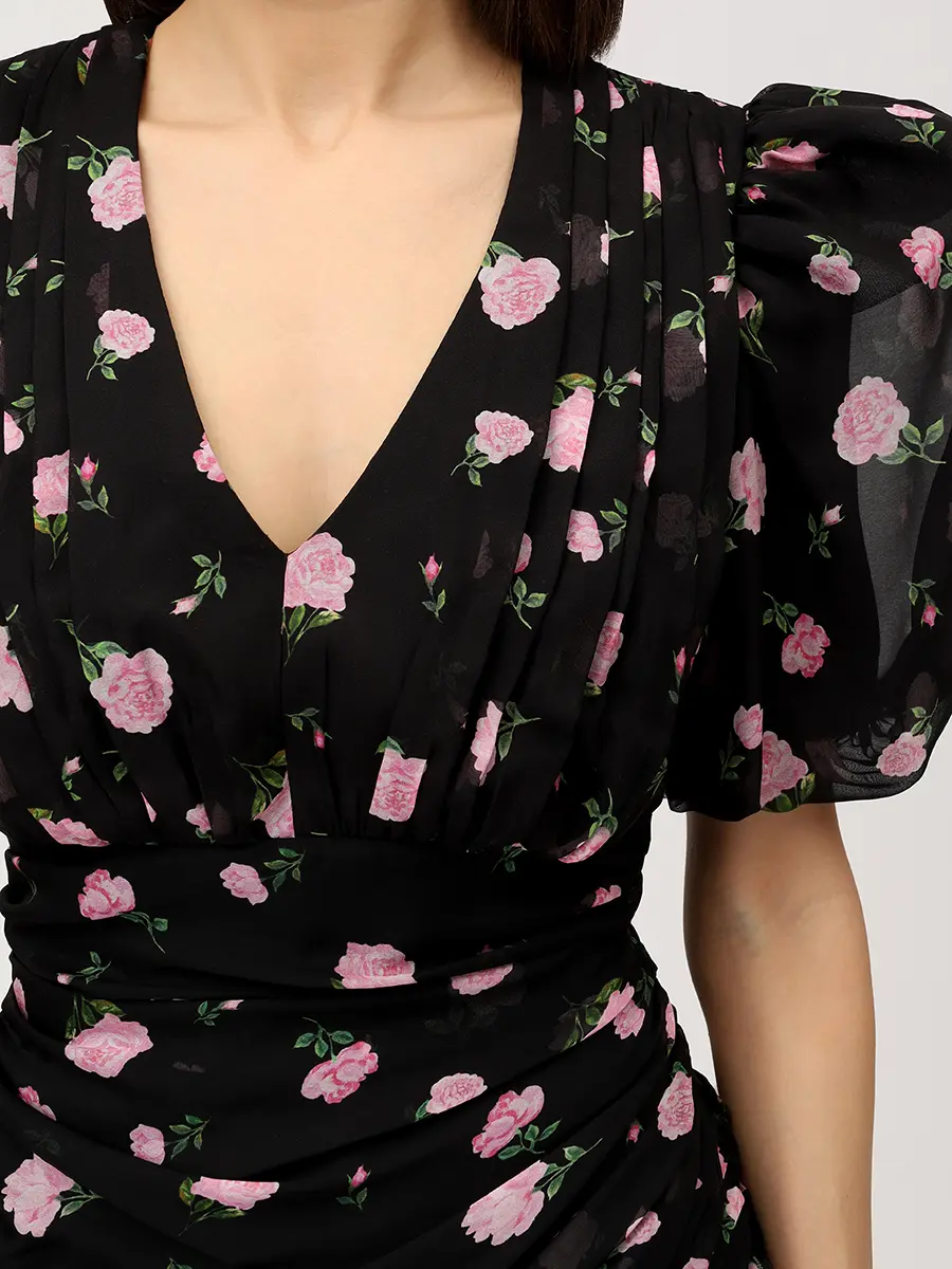 Платье шелковое