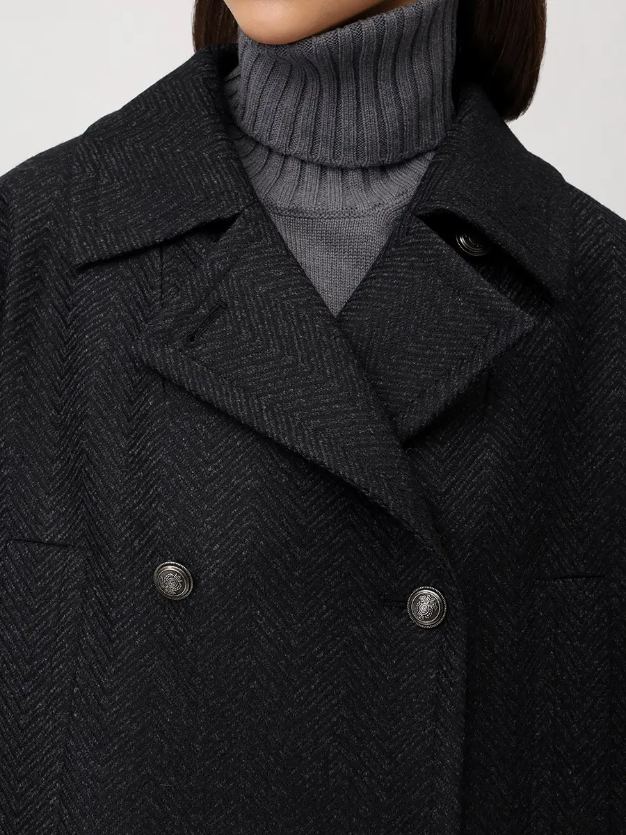 Пальто из шерсти