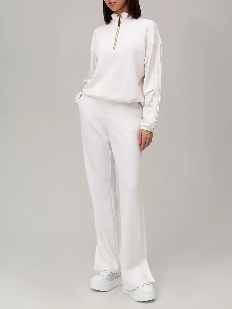 Костюм однотонный