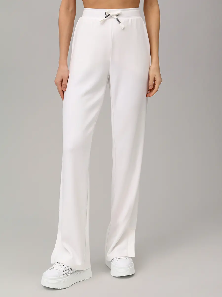 Костюм однотонный