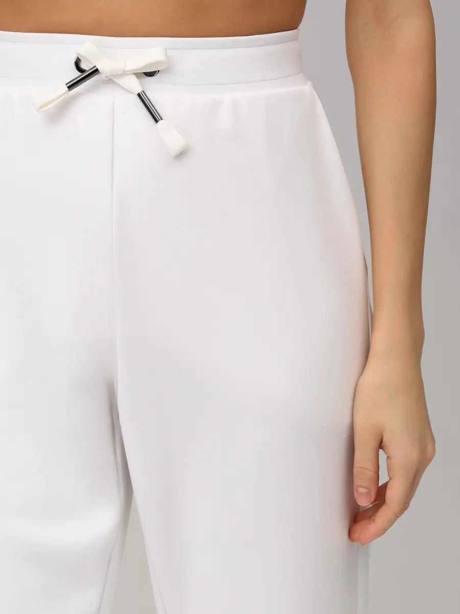 Костюм однотонный