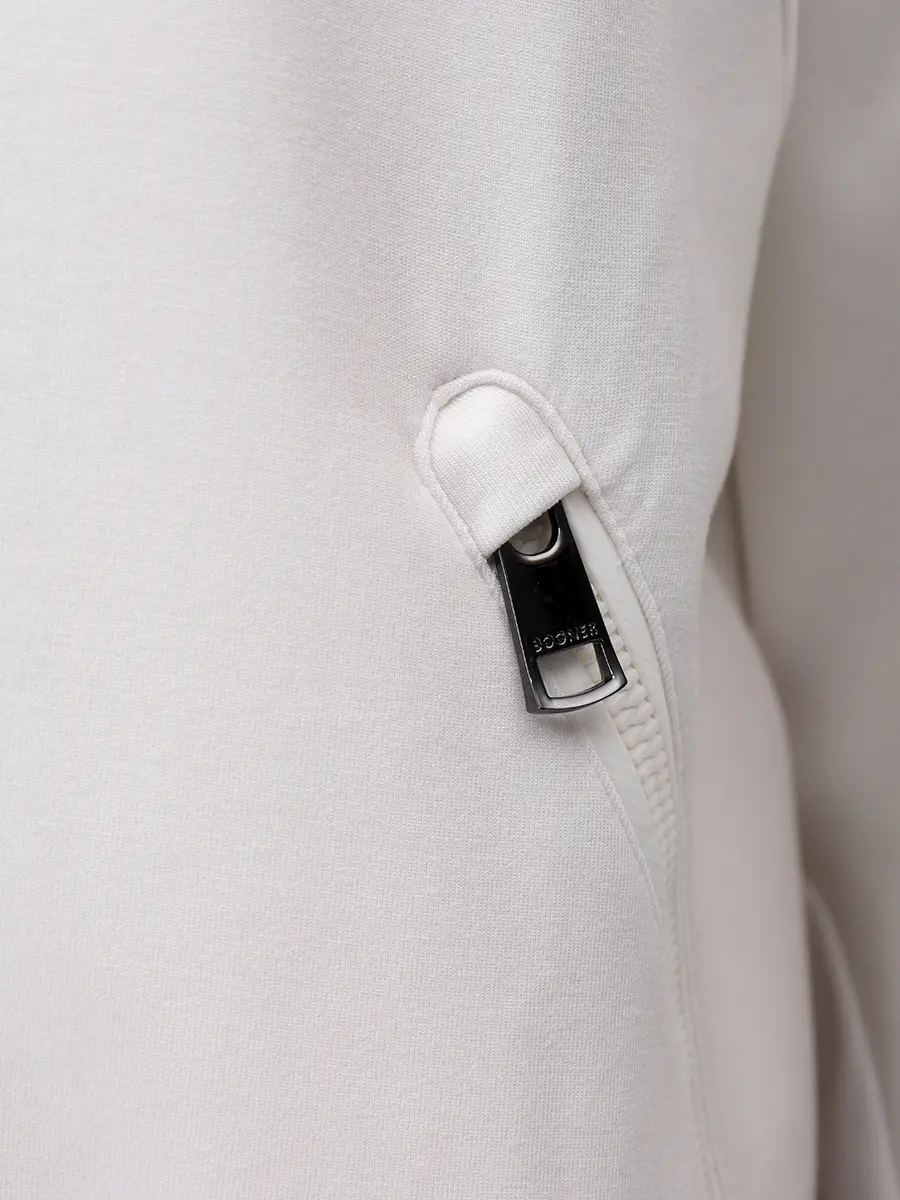 Костюм однотонный