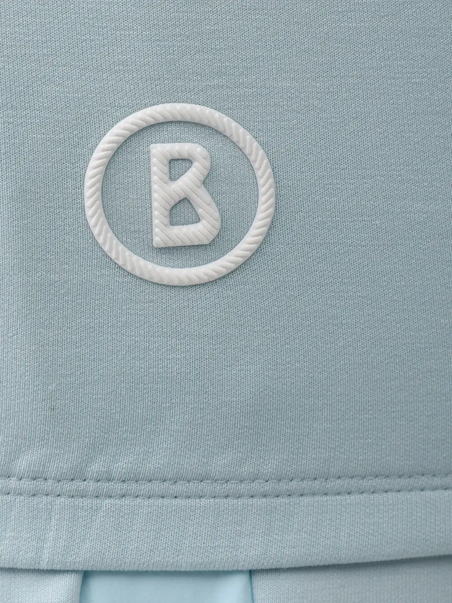 Костюм однотонный