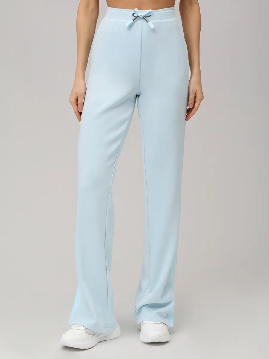 Костюм однотонный