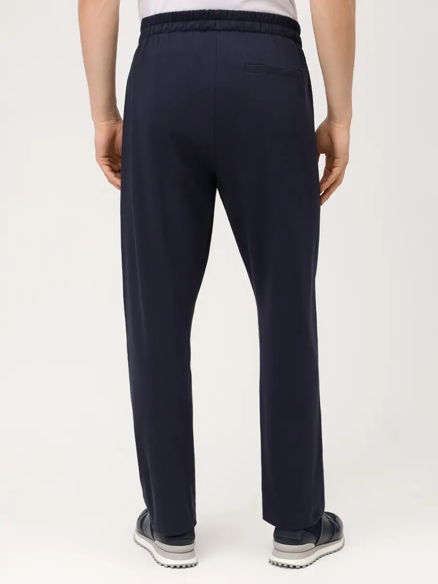 Костюм однотонный