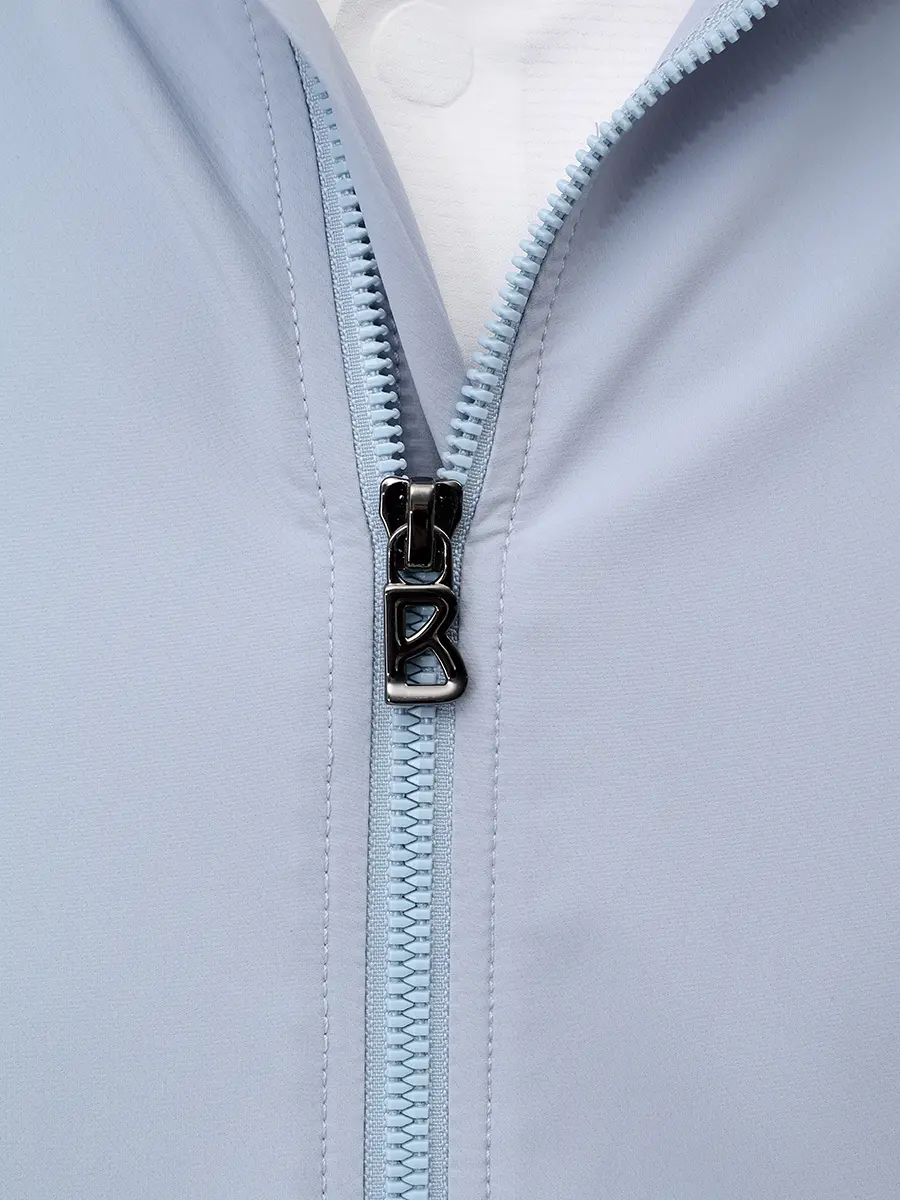 Костюм однотонный