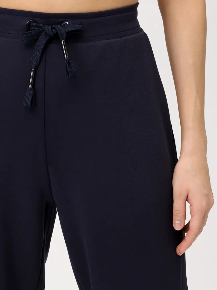 Костюм однотонный