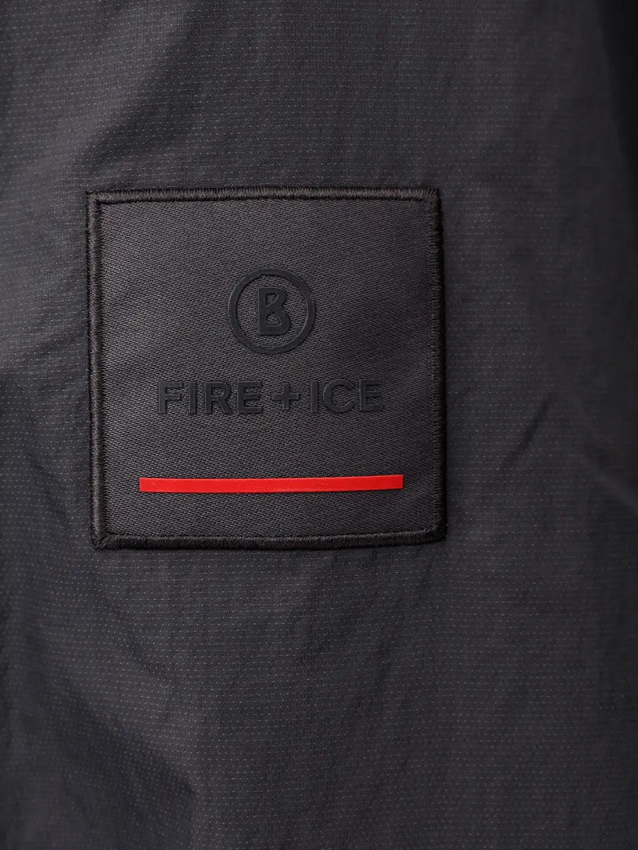 Костюм однотонный