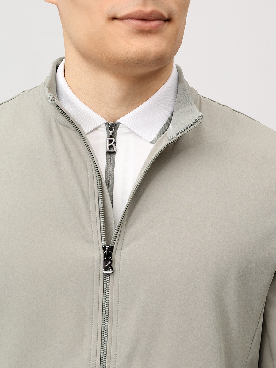 Костюм однотонный